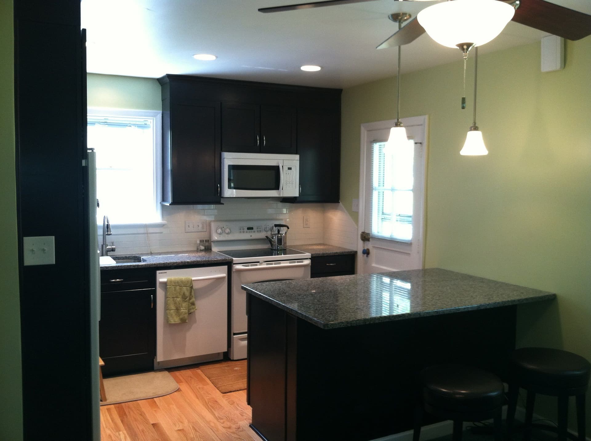 Richmond Kitchen Remodel with Modern Features image